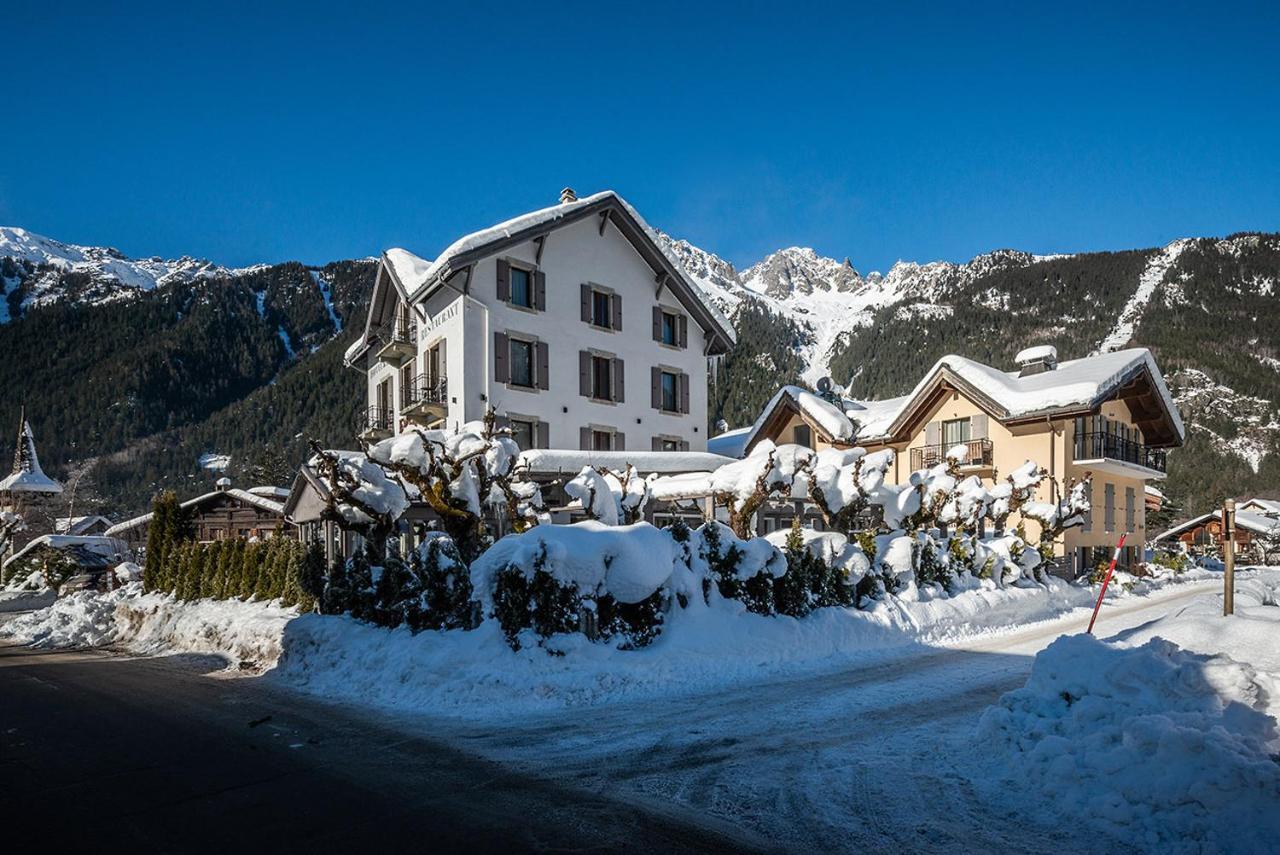 Eden Hotel, Apartments And Chalet Chamonix Les Praz Esterno foto