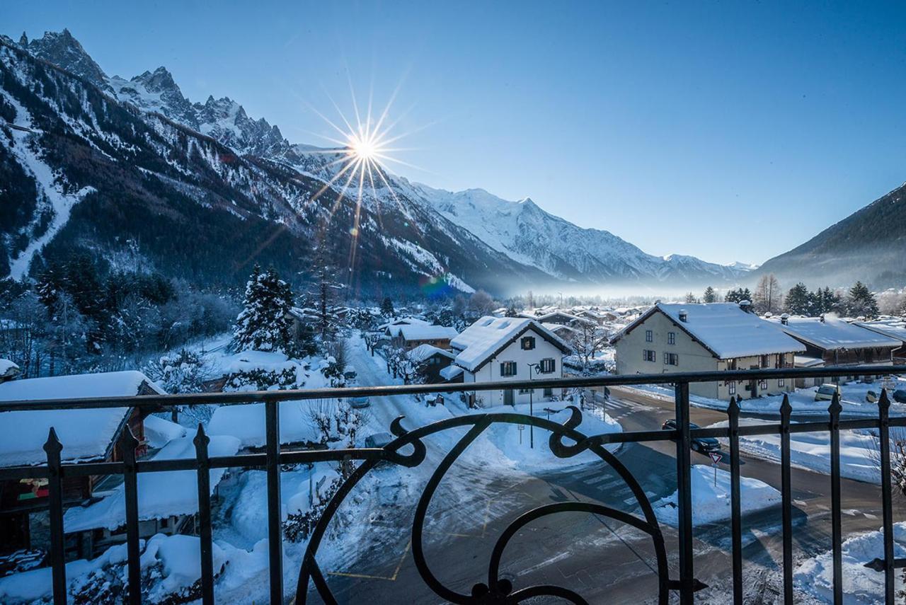 Eden Hotel, Apartments And Chalet Chamonix Les Praz Esterno foto