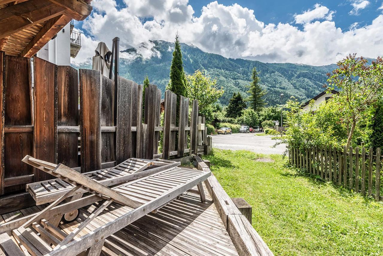 Eden Hotel, Apartments And Chalet Chamonix Les Praz Esterno foto